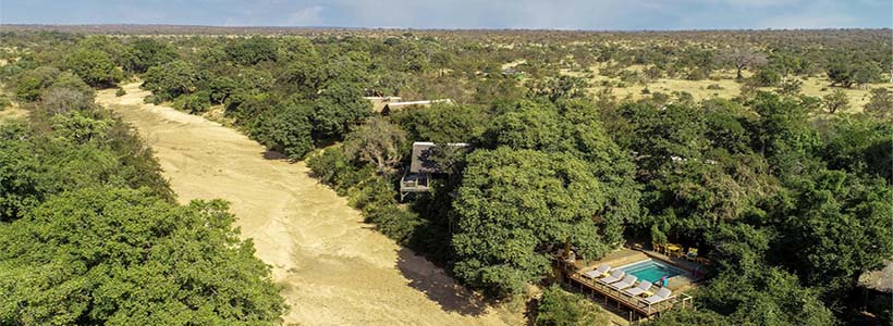 Bateleur Safari Camp