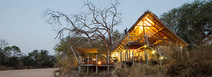 Rhino Post Safari Lodge