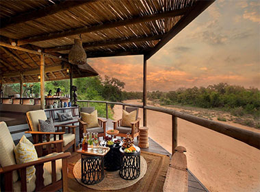Thanda Tula Safari Camp